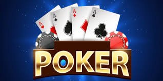 Studio live Sic Bo dengan dealer profesional dan tiga dadu di meja apelbet
